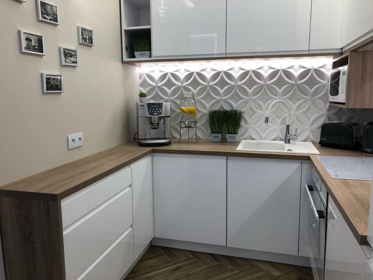 Family & Business Elegant Apartments Ul Warszawska - 2 Bedroom, Balcony, Parking Kielce Esterno foto